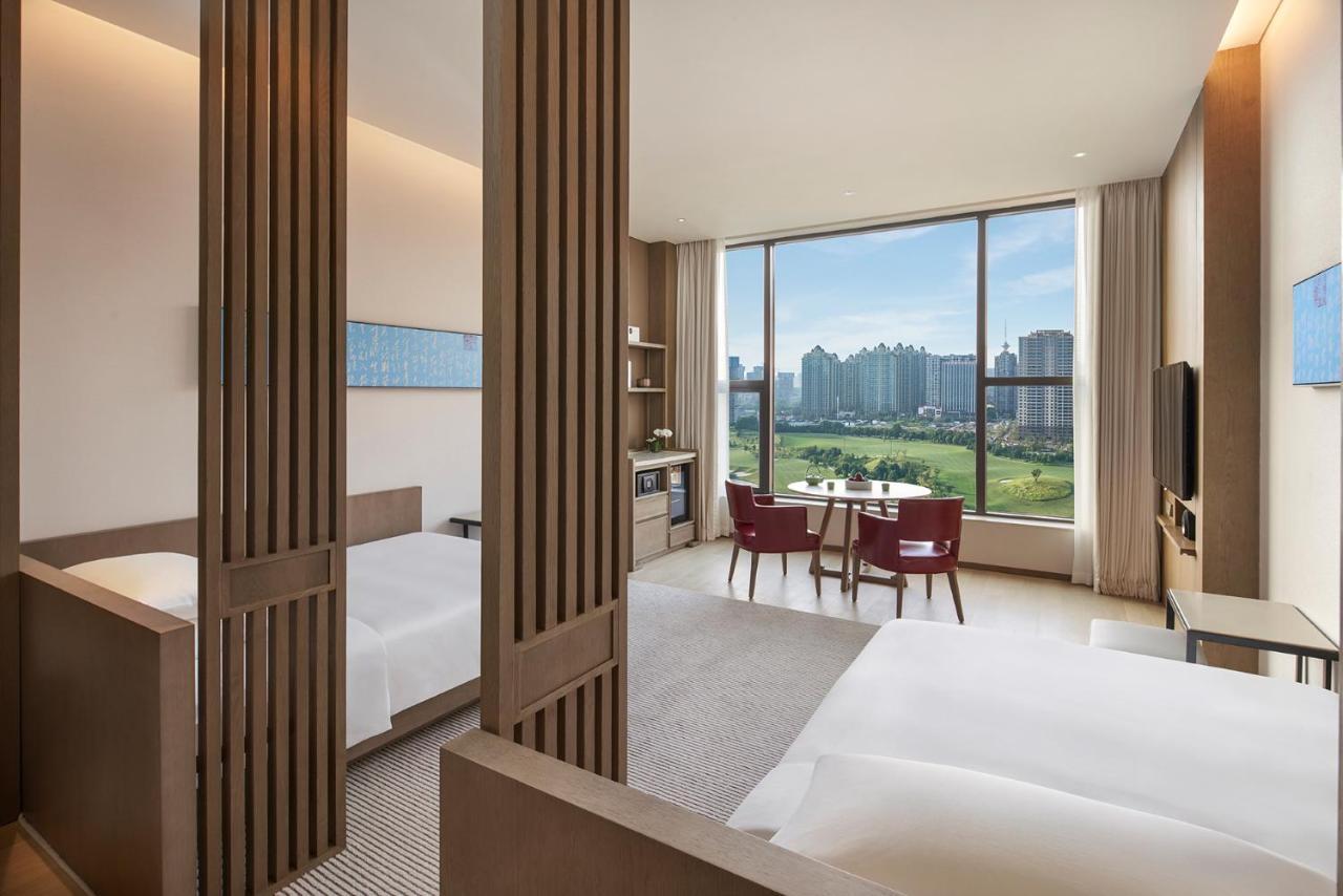 Отель Hyatt Regency Zhuzhou Экстерьер фото